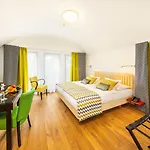 Bellevue Karlov Hotel 4*