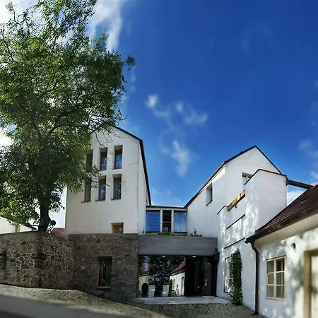 Hotel Bellevue Benesov 4*