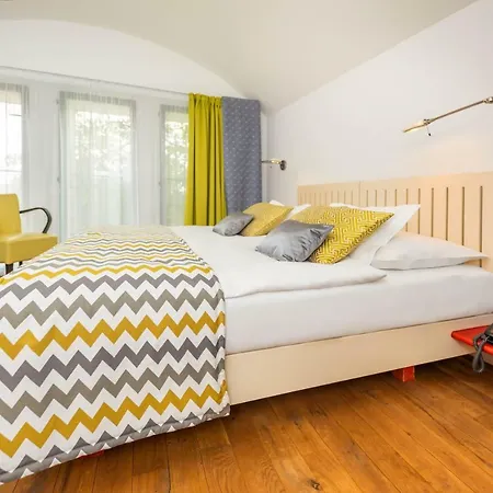 Hotel Bellevue Benesov 4*