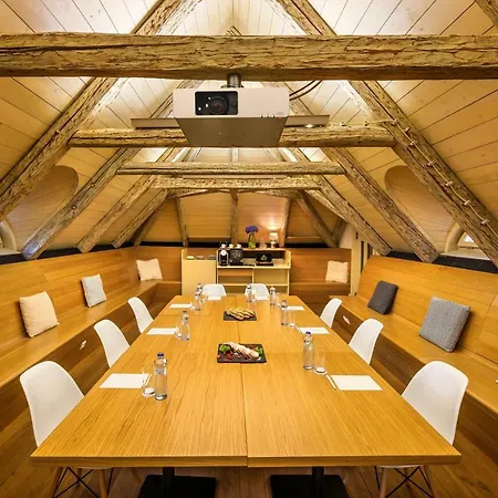 Hotell Bellevue Benesov (Central Bohemian)