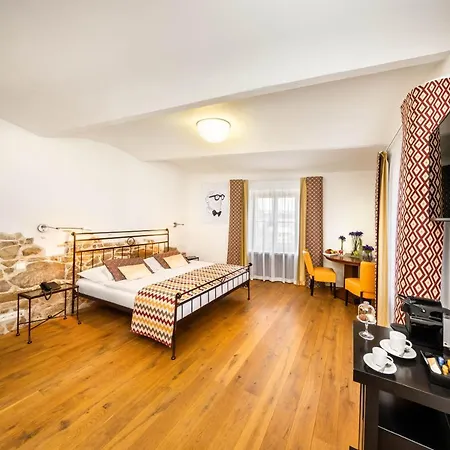 Bellevue Benesov 4*
