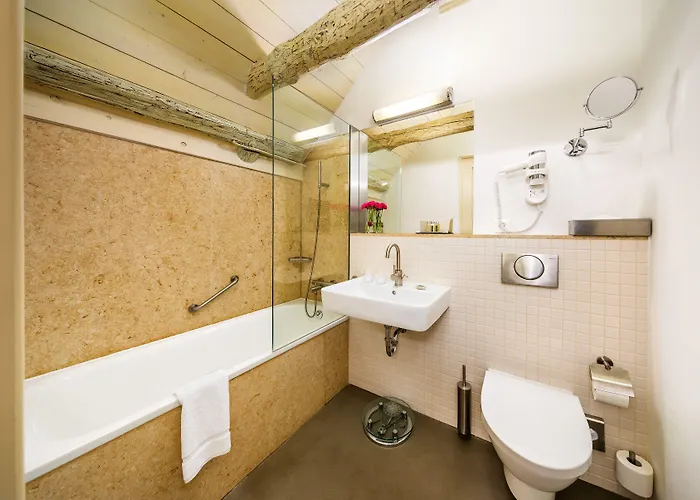 Bellevue 4* بينيسوف